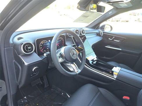 Used 2026 Mercedes-Benz GLC 300 4MATIC image 25