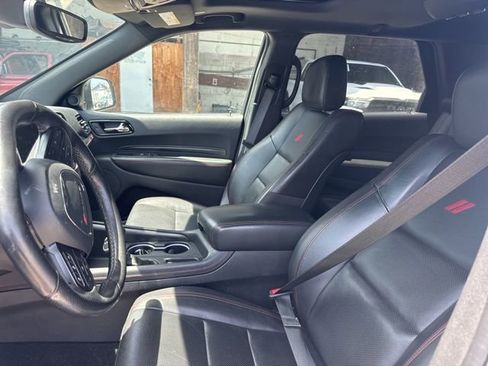 Used 2024 Dodge Durango GT RWD image 9