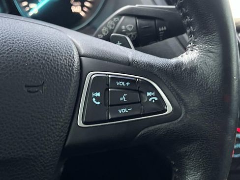 Certified 2017 Ford Escape Titanium w/ Equipment Group 301A image 27