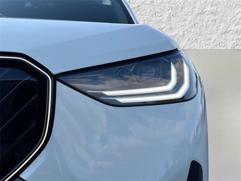 Used 2026 BMW X3 xDrive30 w/ Premium Package image 9