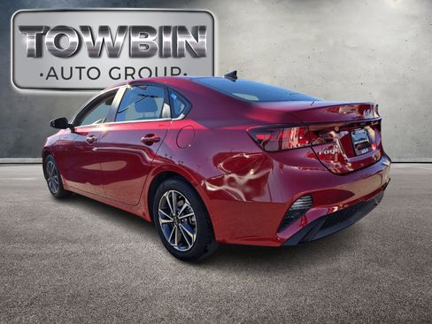 Certified 2024 Kia Forte LXS image 7