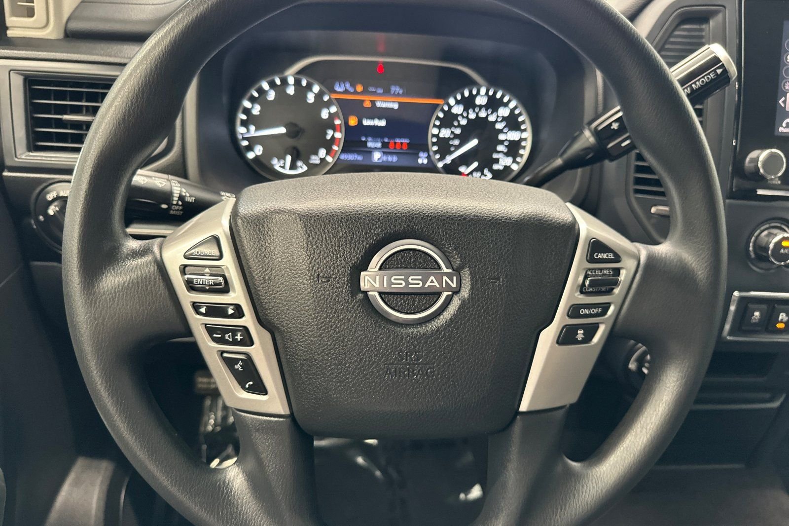 Used 2023 Nissan Titan SV AWD/4WD image 24
