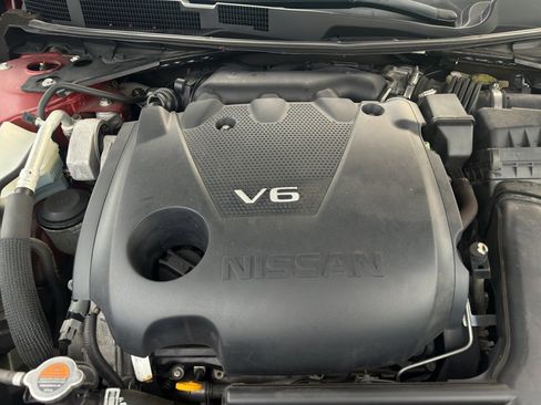 Used 2016 Nissan Maxima SR image 11