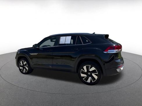 Used 2026 Volkswagen Atlas Cross Sport SE FWD image 10