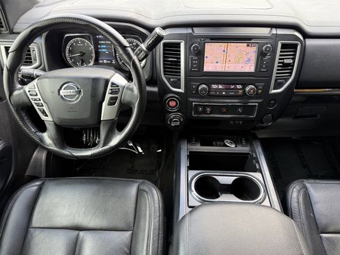 Used 2019 Nissan Titan SV w/ SV Convenience Package AWD/4WD image 22