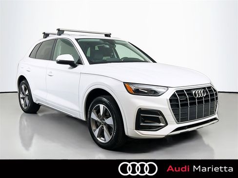 Used 2023 Audi Q5 2.0T Premium w/ Convenience Package image 1