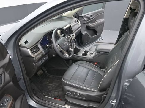 Used 2022 GMC Acadia Denali w/ Denali Ultimate Package AWD/4WD image 9