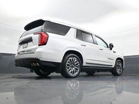Certified 2023 GMC Yukon Denali Ultimate w/ LPO, Floor Liner Package AWD/4WD image 26