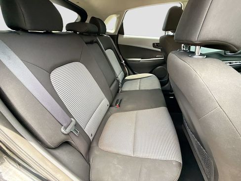 Used 2021 Hyundai Kona SEL FWD image 25