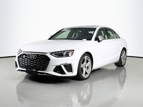 Used 2023 Audi S4 Premium Plus w/ Premium Plus Package image 3