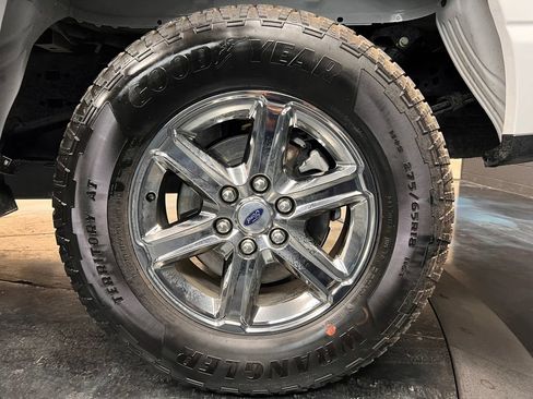 Used 2025 Ford F150 XLT w/ Equipment Group 301A Standard AWD/4WD image 32