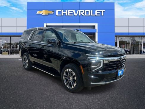 Certified 2025 Chevrolet Tahoe LS w/ LPO, Dark Essentials Package image 1