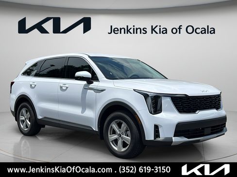 New 2026 Kia Sorento LX FWD image 2