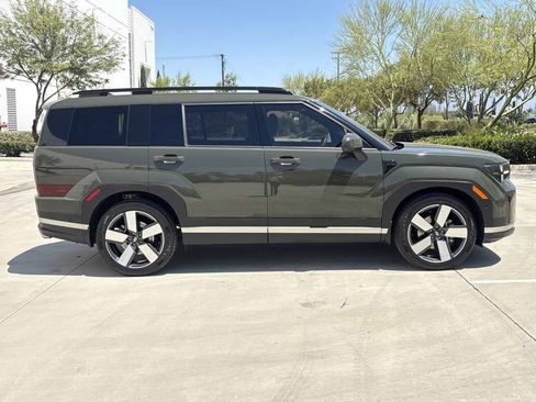 Used 2024 Hyundai Santa Fe Limited FWD image 2