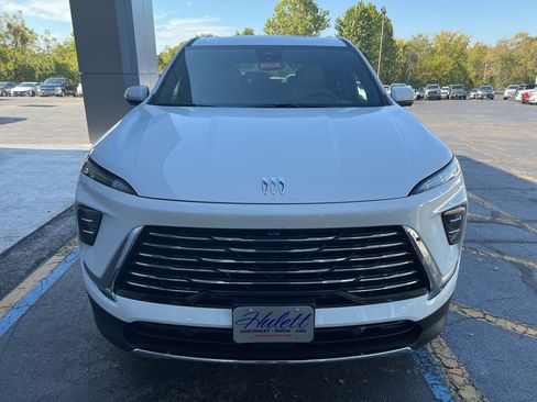 New 2026 Buick Enclave Preferred w/ Power Package image 7