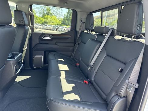 New 2026 GMC Sierra 1500 Denali w/ Denali Reserve Package AWD/4WD image 22