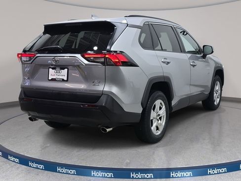 Used 2021 Toyota RAV4 XLE w/ Carpet Mat Package (TMS) image 6