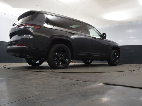 New 2025 Jeep Grand Cherokee L Altitude image 43
