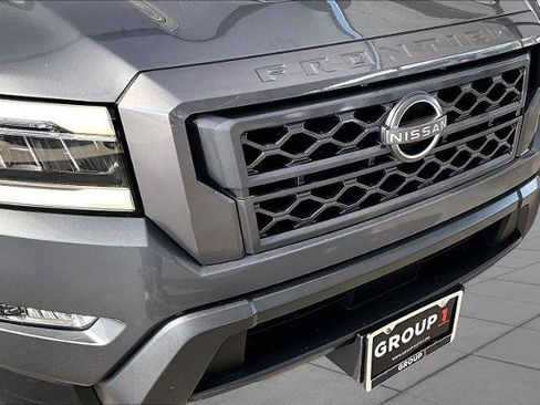 Certified 2024 Nissan Frontier SL RWD image 30