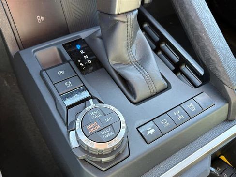 Used 2025 Toyota Tacoma 4x4 Double Cab Hybrid image 18