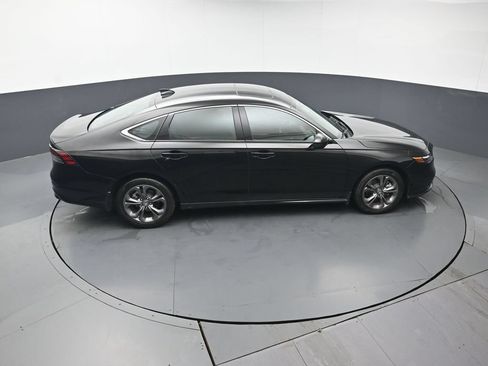 Used 2023 Honda Accord EX-L image 40