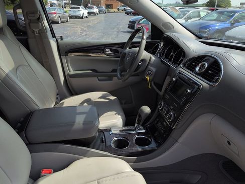Used 2017 Buick Enclave Leather FWD image 7
