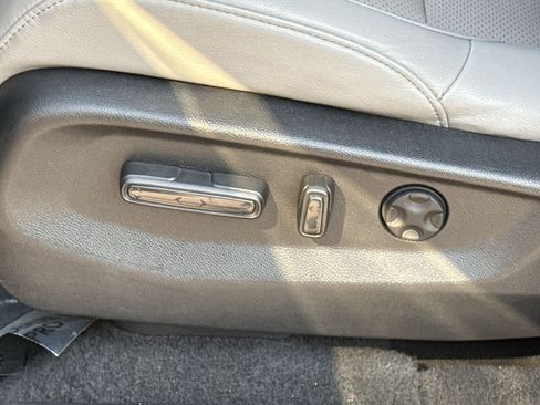 Used 2022 Honda CR-V EX-L image 19