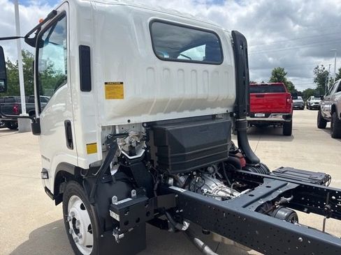 New 2025 Chevrolet Low Cab Forward 5500HG RWD image 21