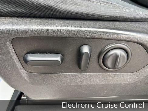 Used 2019 Chevrolet Silverado 1500 LT w/ All-Star Edition image 29