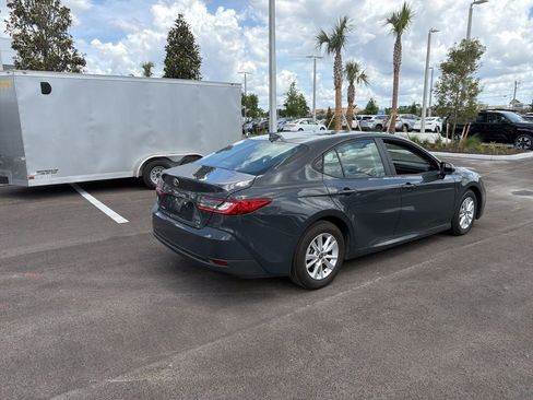 Used 2025 Toyota Camry LE image 10