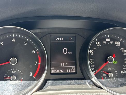 Used 2017 Volkswagen Passat 1.8T R-Line FWD image 29