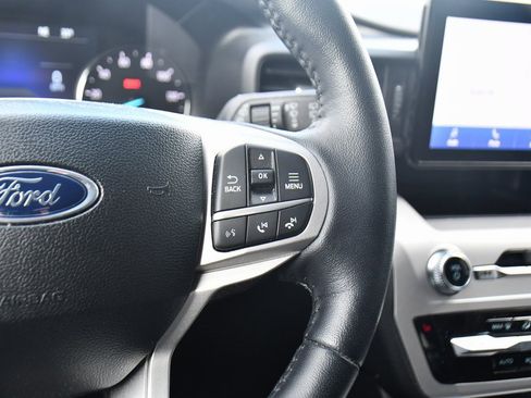 Used 2023 Ford Explorer XLT w/ Class IV Trailer Tow Package image 35