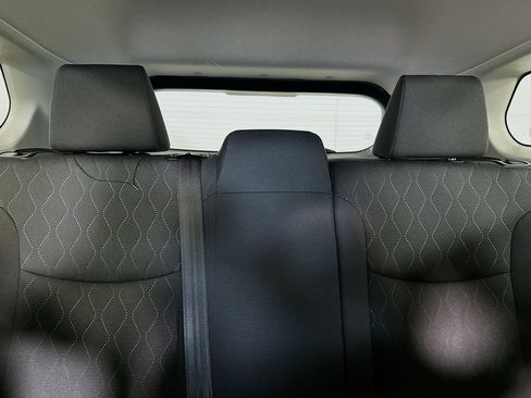 Used 2024 Toyota Corolla Cross LE image 30