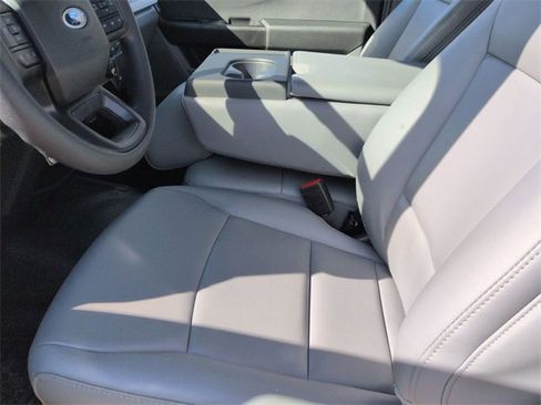 New 2026 Ford F550 4x4 Regular Cab Super Duty image 11