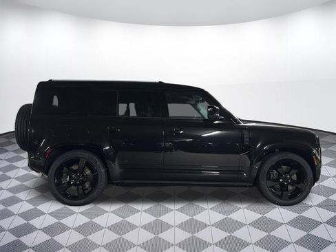 New 2026 Land Rover Defender 110 X-Dynamic SE AWD/4WD image 7