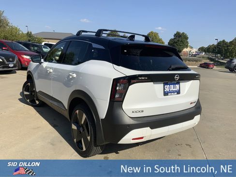 New 2026 Nissan Kicks SR w/ SR Premium Package image 3