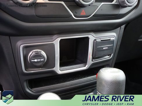 Used 2018 Jeep Wrangler Unlimited Sport AWD/4WD image 36