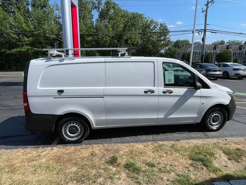 Used 2023 Mercedes-Benz Metris image 6