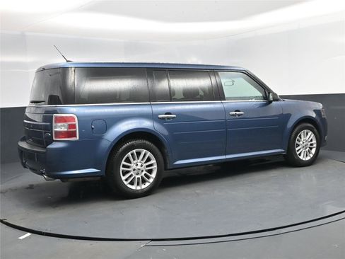 Used 2019 Ford Flex SEL image 4