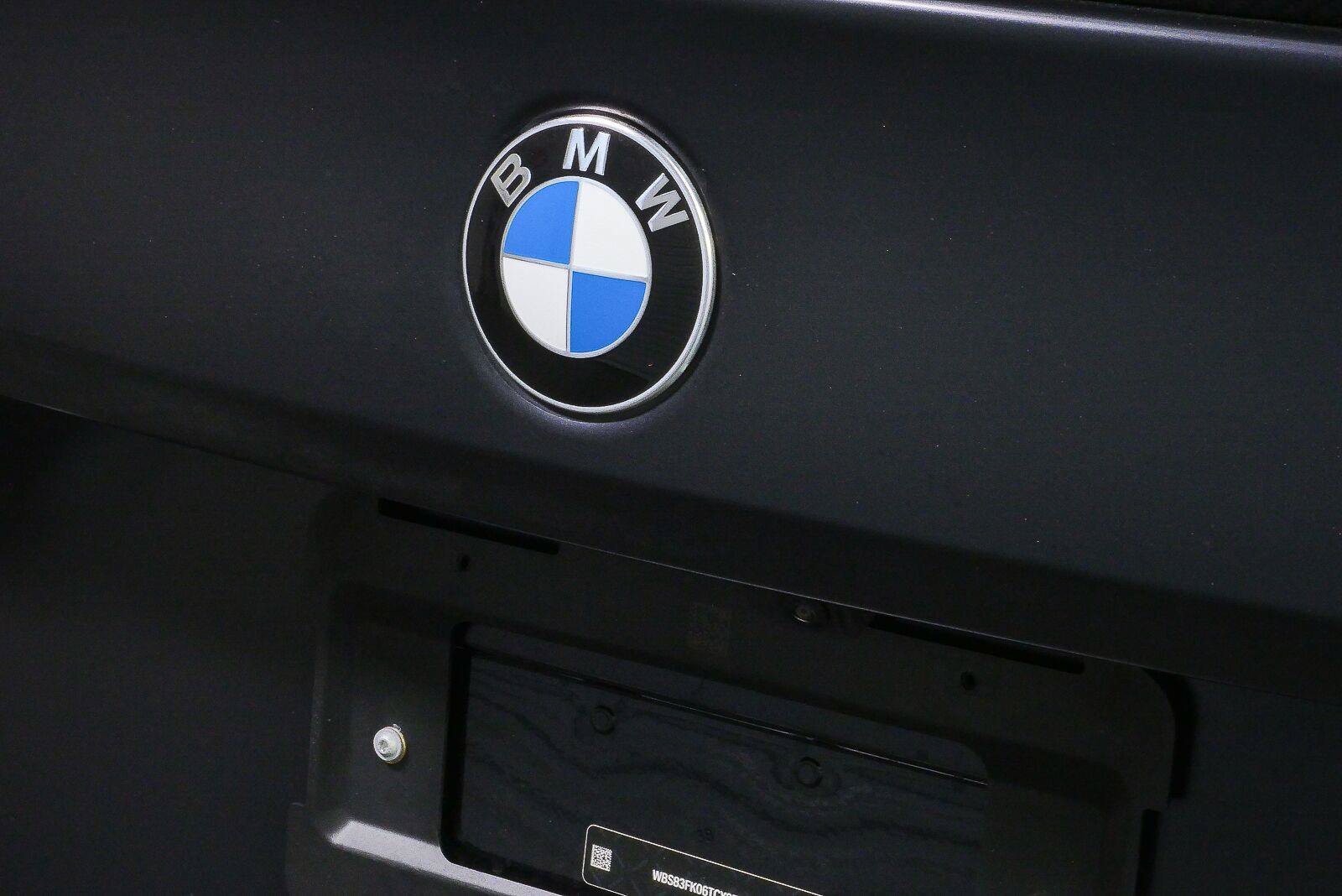 Used 2026 BMW M5 w/ Carbon Package AWD/4WD image 30