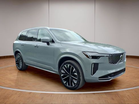 Certified 2026 Volvo XC90 B6 Plus AWD/4WD image 1
