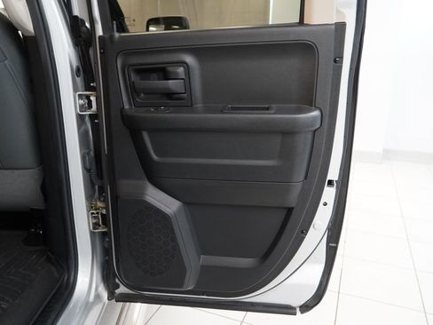 Used 2014 RAM 1500 Express image 26