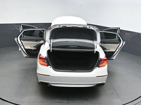 Used 2018 Honda Accord Touring image 48