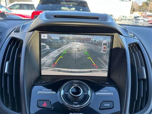 Used 2018 Ford Escape Titanium image 18