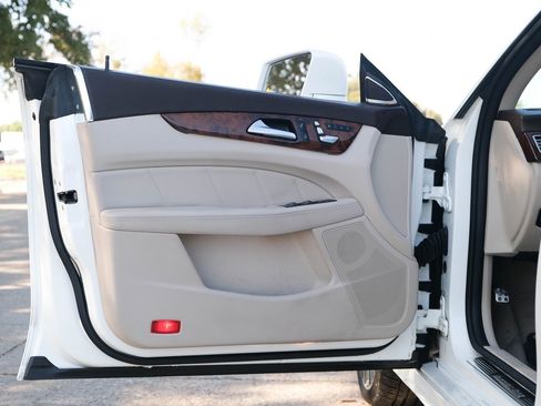 Used 2018 Mercedes-Benz CLS 550 image 11