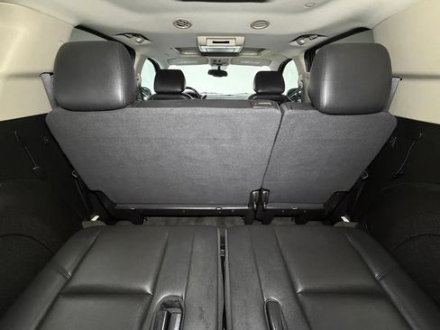 Used 2012 GMC Yukon XL Denali AWD/4WD image 17