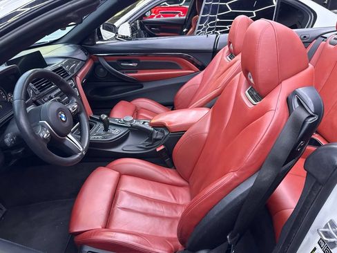 Used 2015 BMW M4 Convertible RWD image 3