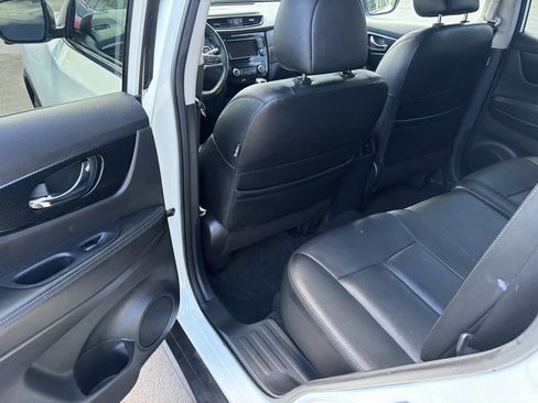 Used 2020 Nissan Rogue SL AWD/4WD image 18