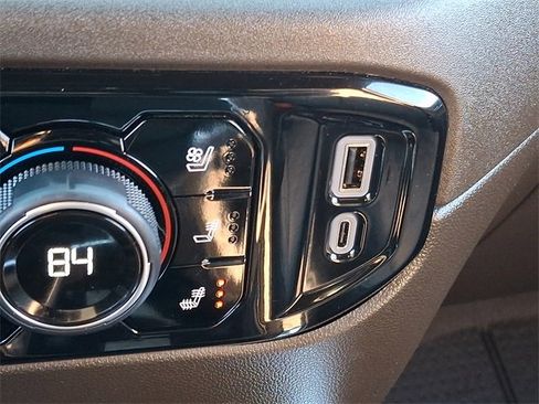 Certified 2025 Chevrolet Silverado 1500 LTZ image 26