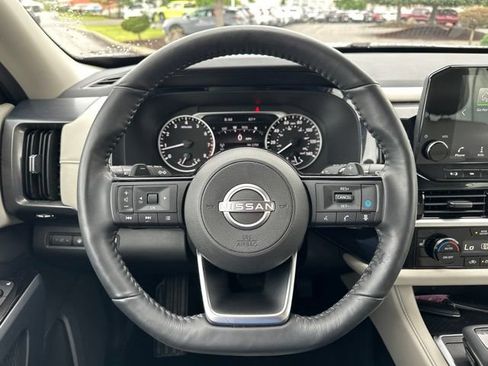 Certified 2024 Nissan Pathfinder SL AWD/4WD image 30